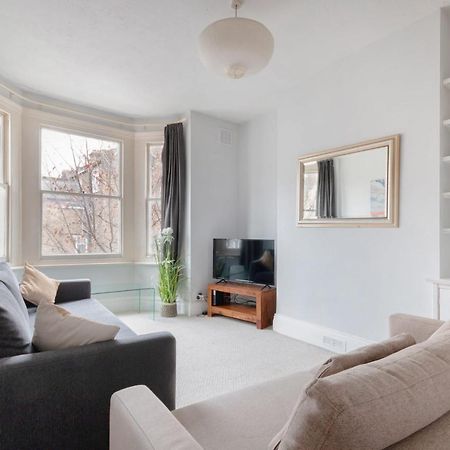 לונדון 1 Bed Clapham Junction Apartment מראה חיצוני תמונה