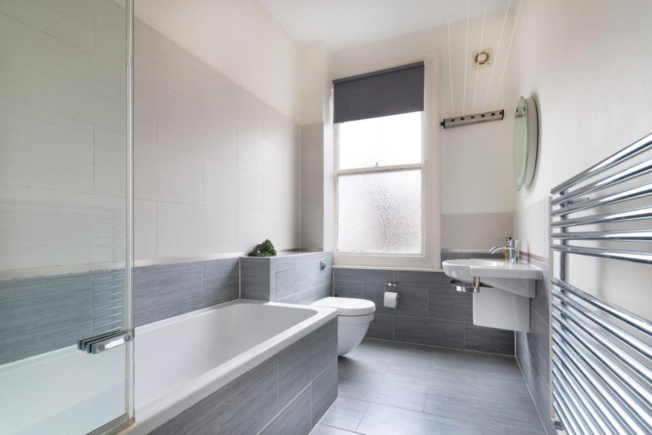 לונדון 1 Bed Clapham Junction Apartment מראה חיצוני תמונה