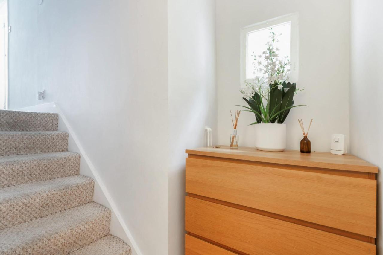 לונדון 1 Bed Clapham Junction Apartment מראה חיצוני תמונה