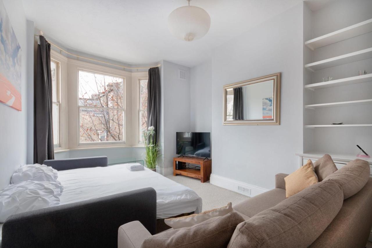 לונדון 1 Bed Clapham Junction Apartment מראה חיצוני תמונה
